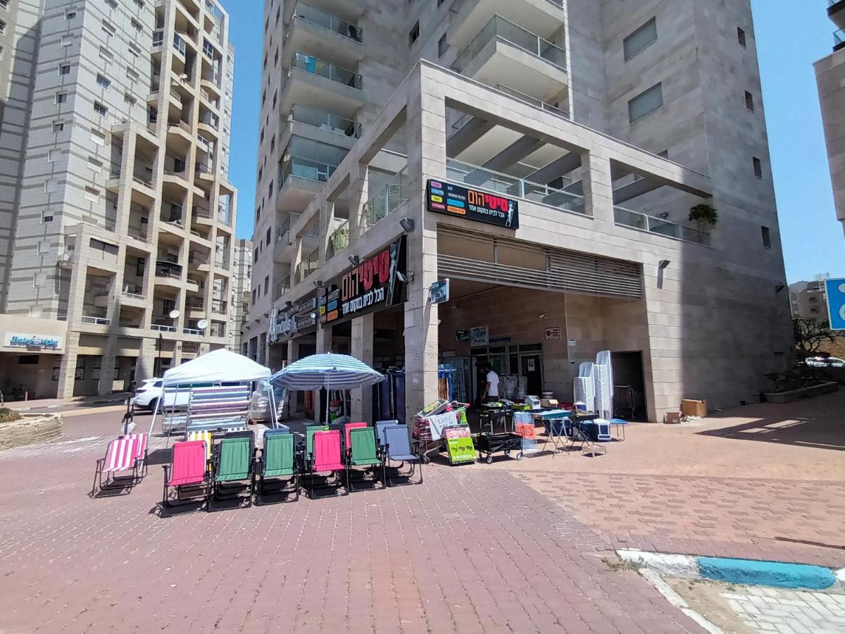 Beach Suite Israel- Private Jacuzzi Garden Suite & Gym, 3 Min Walk To Beach ביץ סוייט ישראל- ג'קוזי פרטי בגינה 3 דקות הליכה לים וחדר כושר Asjkelon Buitenkant foto